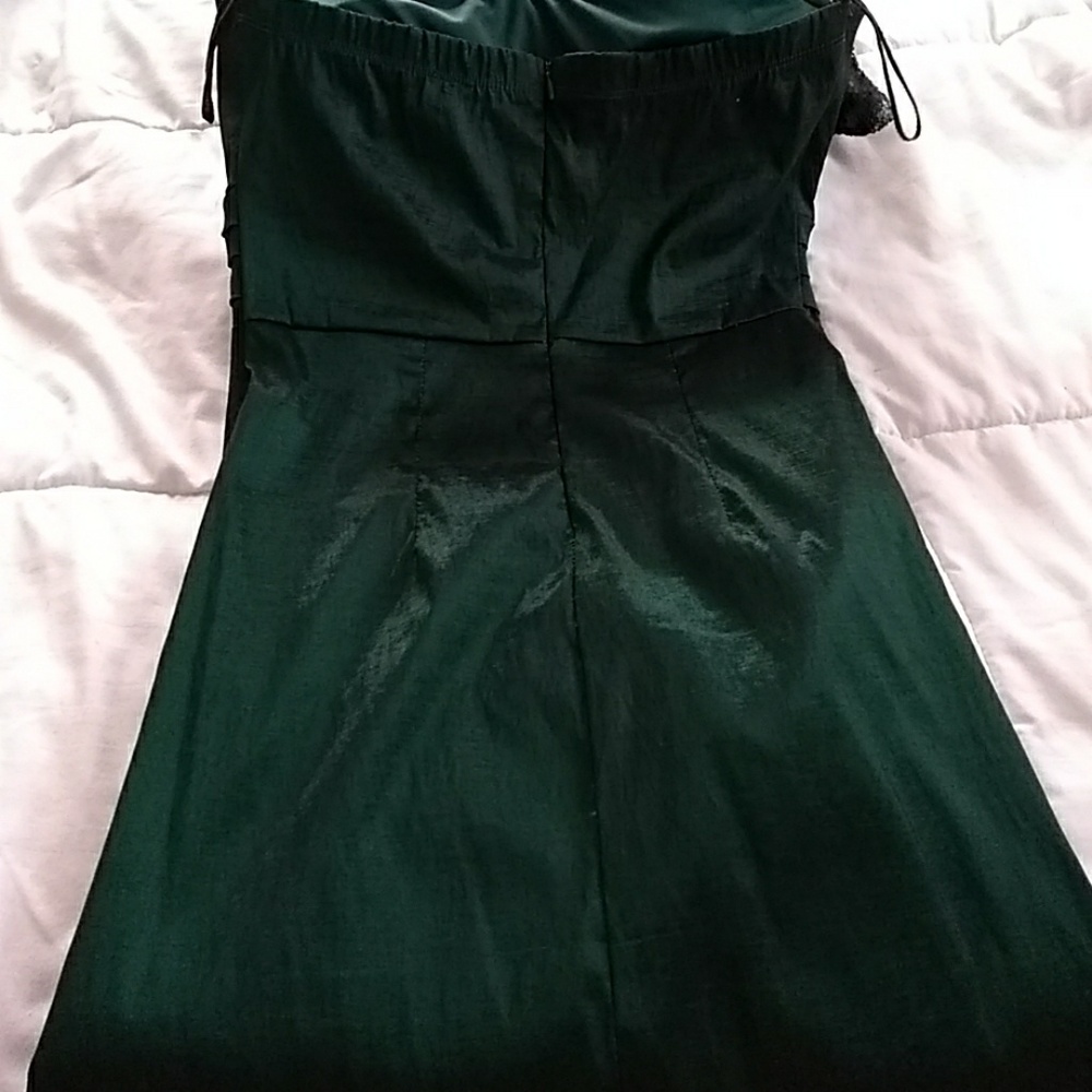 Dress - Picture 4 of 4